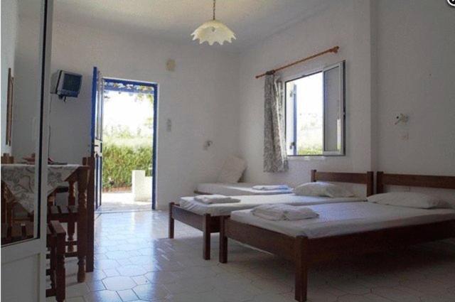 Amfitrion Hotel Vári Quarto foto