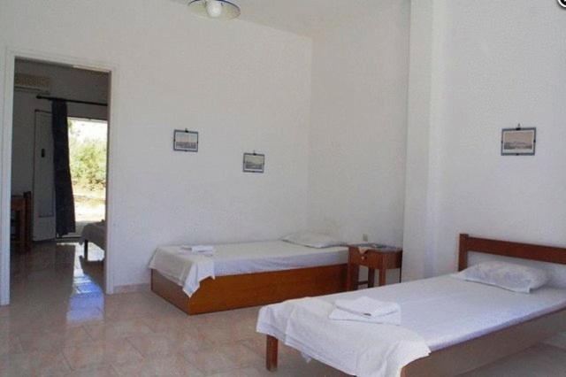Amfitrion Hotel Vári Quarto foto